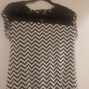 Pretty Chevron Top